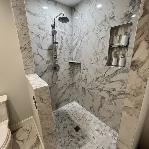 Madison Floor - Tile Showers & Bathrooms (8)